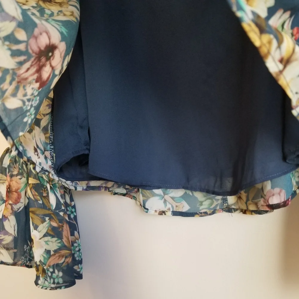 Anthropologie Eri + Ali Blue Boho Floral Velma Blouse Top Size Small Long Sleeve - Picture 7 of 11